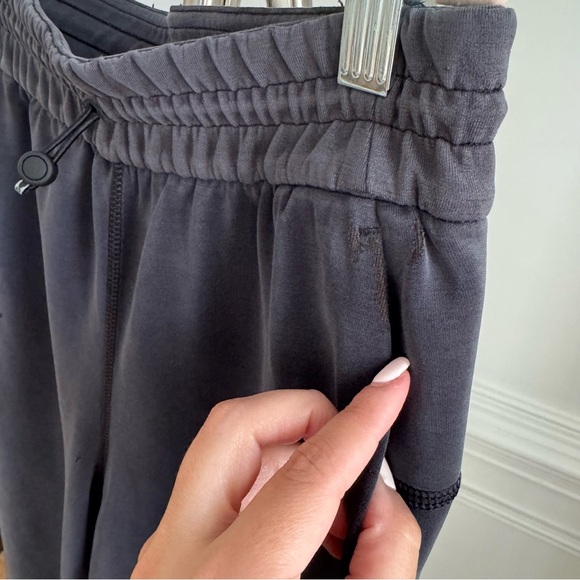 Lululemon Softstreme High Rise Navy Blue Pants Size 4 - Picture 11 of 12